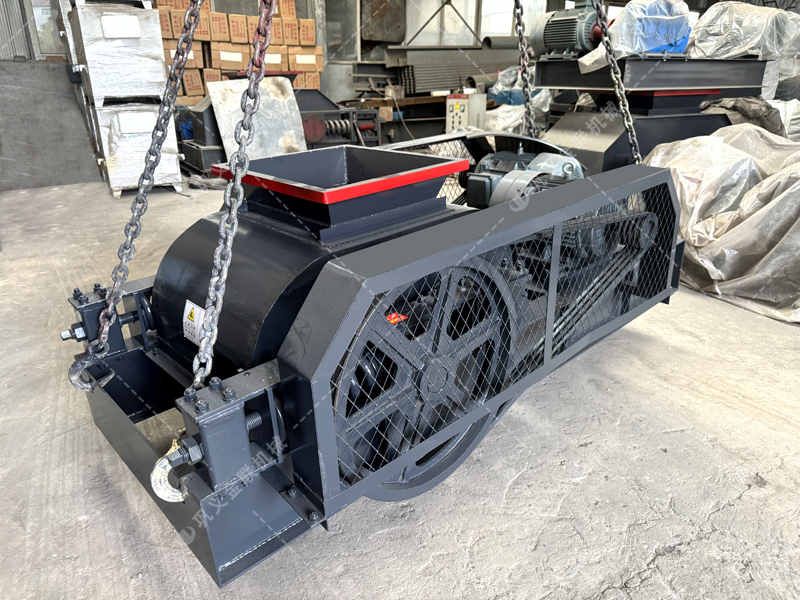 為何眾多混凝土再生廠家，都將雙齒輥破碎機(jī)視為生產(chǎn)線的 “定海神針”？?